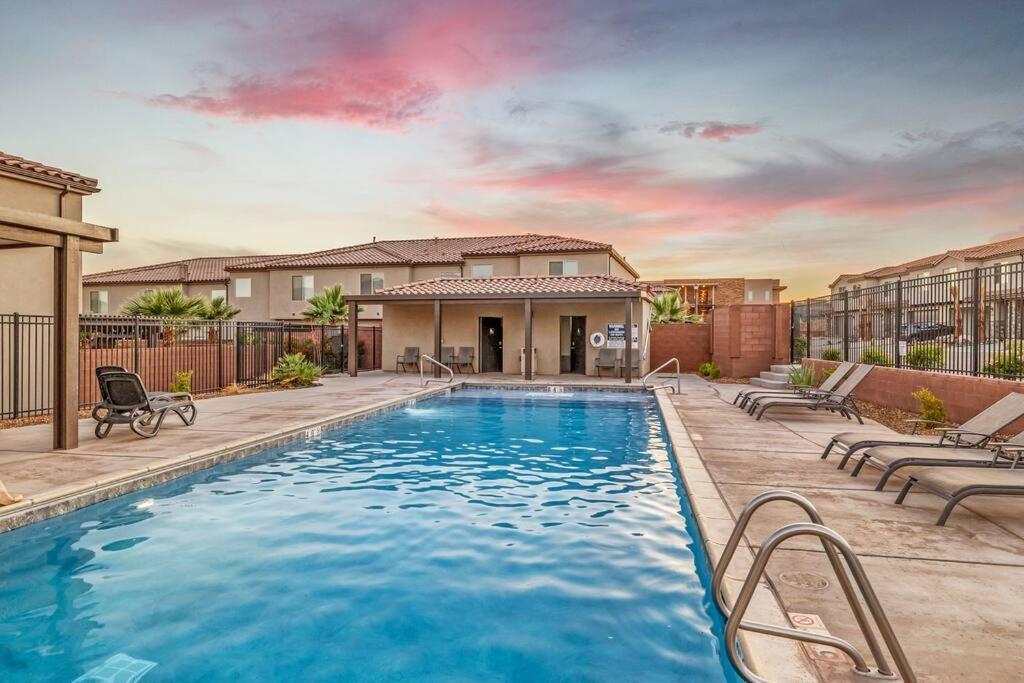 St George, Private Hot Tub/Patio, New Community Villa Washington Luaran gambar