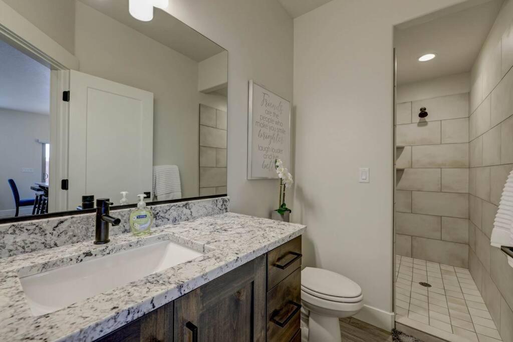 St George, Private Hot Tub/Patio, New Community Villa Washington Luaran gambar